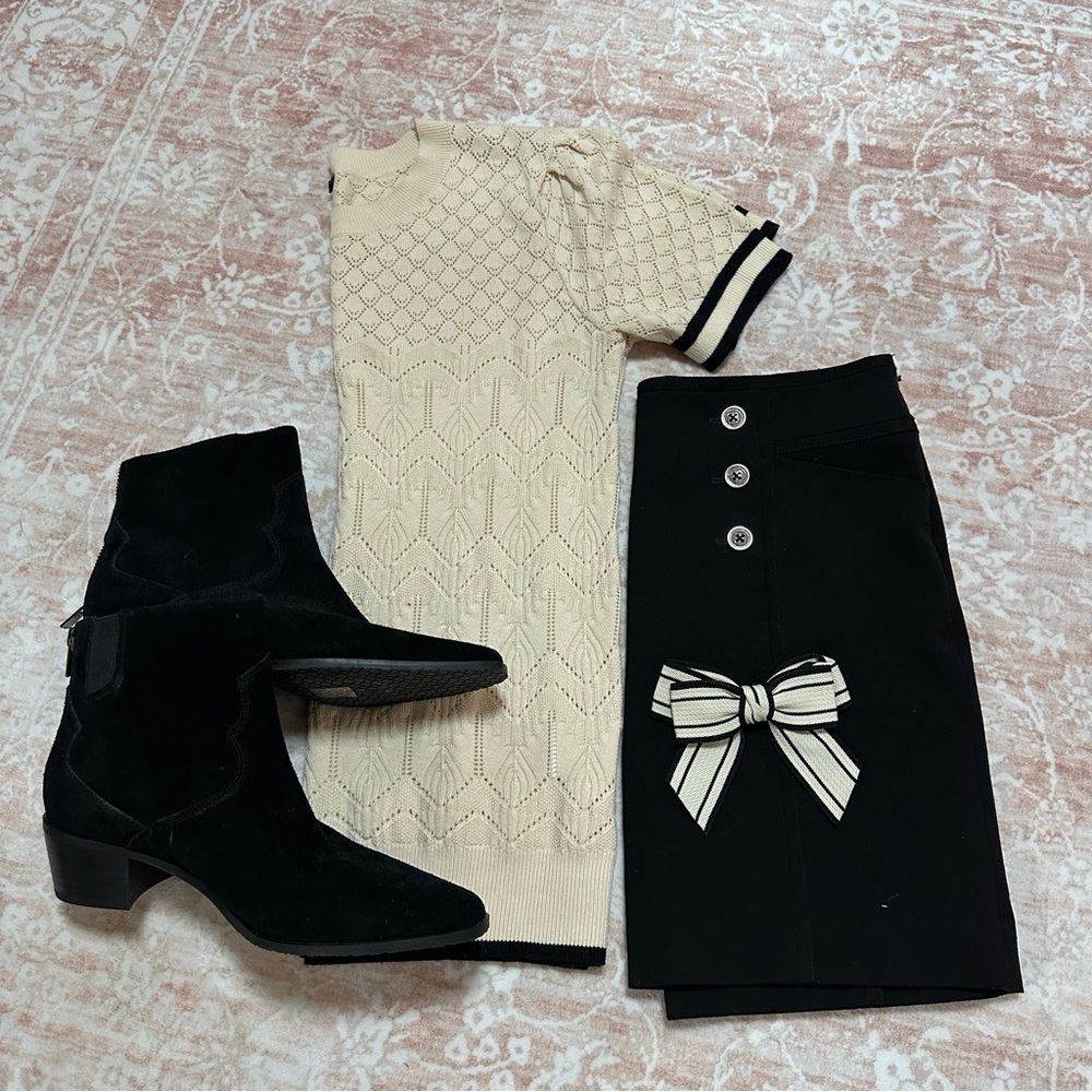WHBM Black Mini Skirt with Buttons - Picture 9 of 9